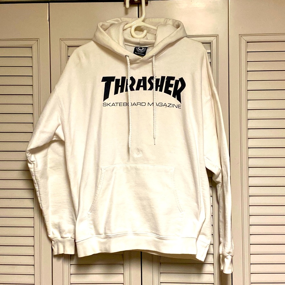 Thrasher Mens size large white sweatshirt, pre-loved